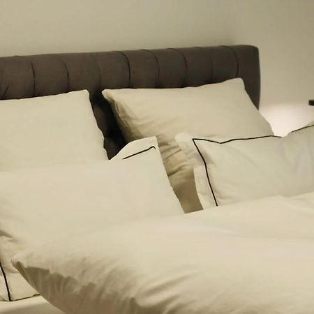 Modern Holiday Apartment In The Heart Of Klingenmünster Eksteriør billede