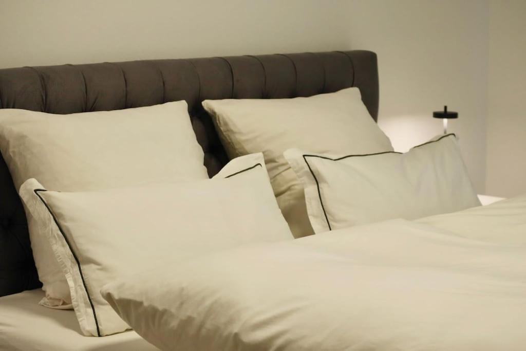 Modern Holiday Apartment In The Heart Of Klingenmünster Eksteriør billede