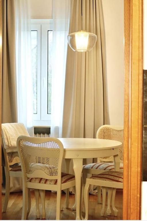 Modern Holiday Apartment In The Heart Of Klingenmünster Eksteriør billede