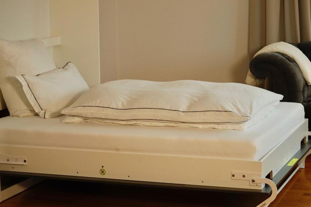 Modern Holiday Apartment In The Heart Of Klingenmünster Eksteriør billede